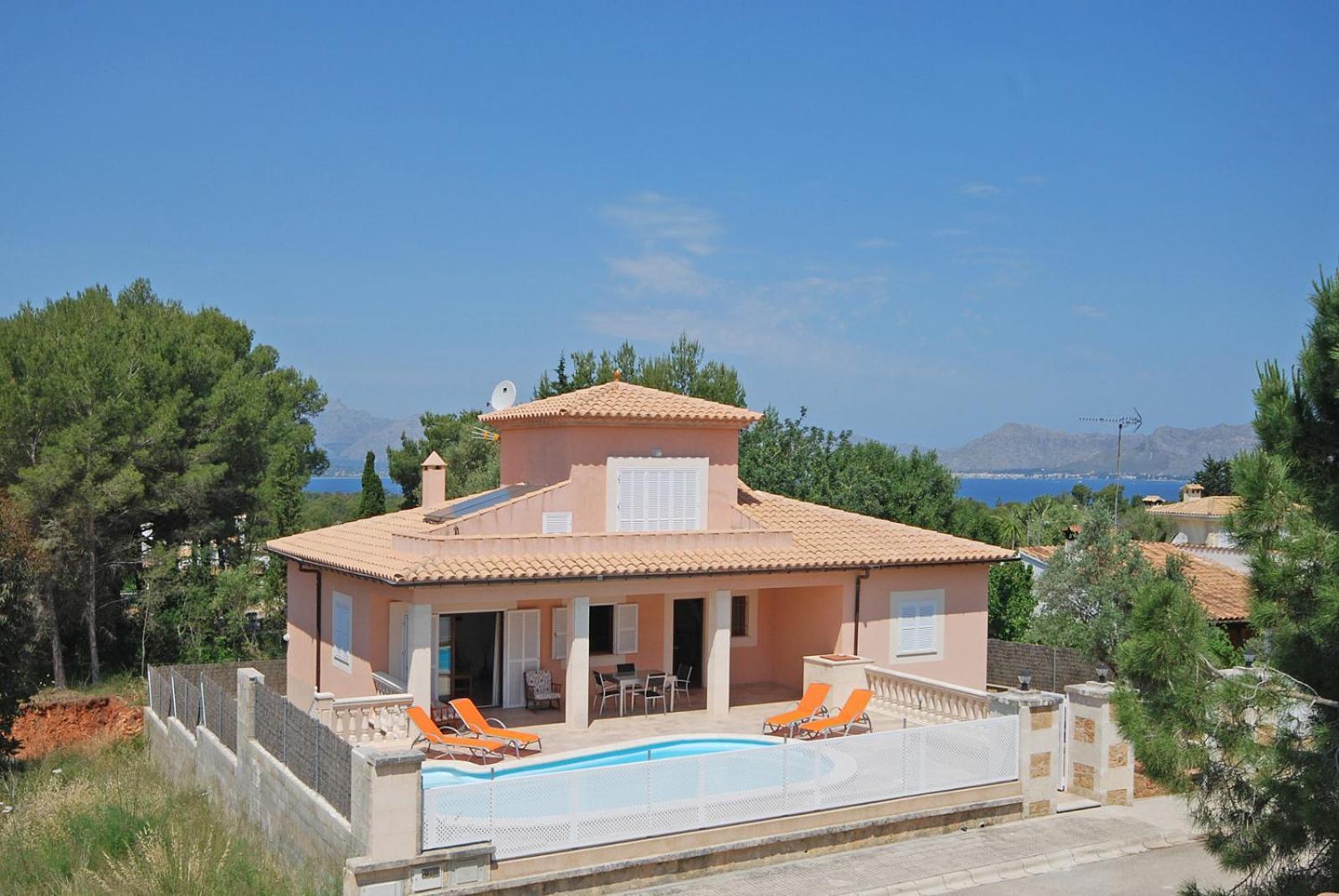Chalet Esperanza House